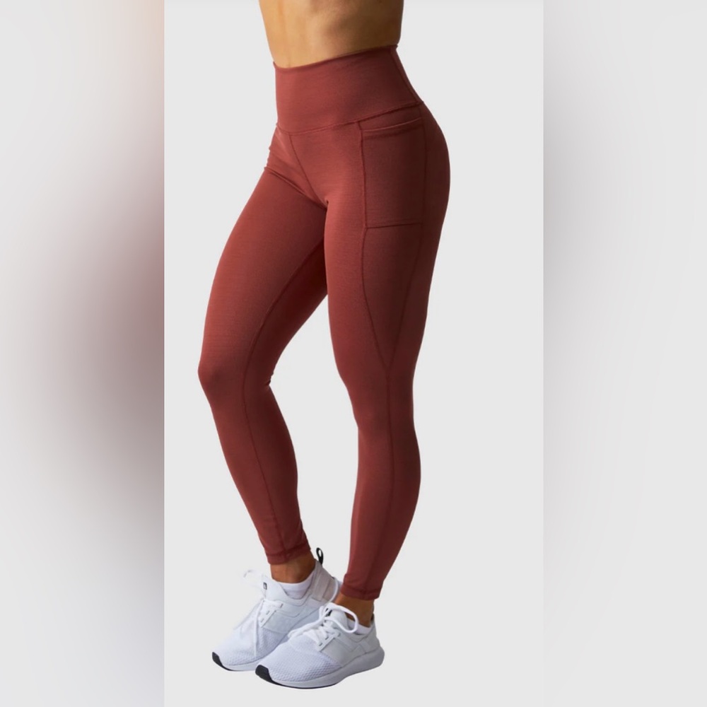 Born Primitive Rise Leggings 2.0 L EUC